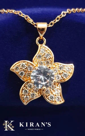 Golden White | Star Pendant