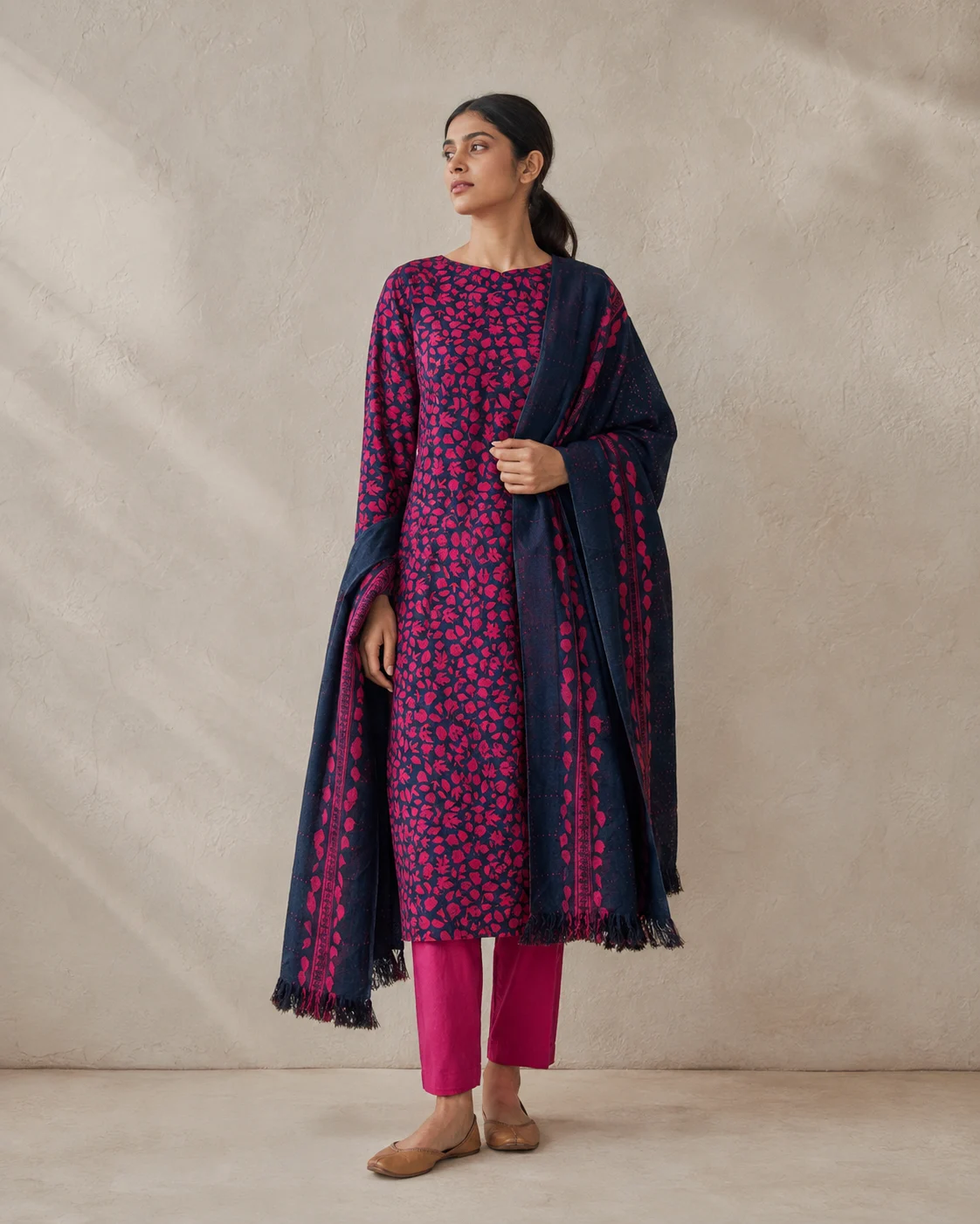 Modelled styling of 33 fabric.